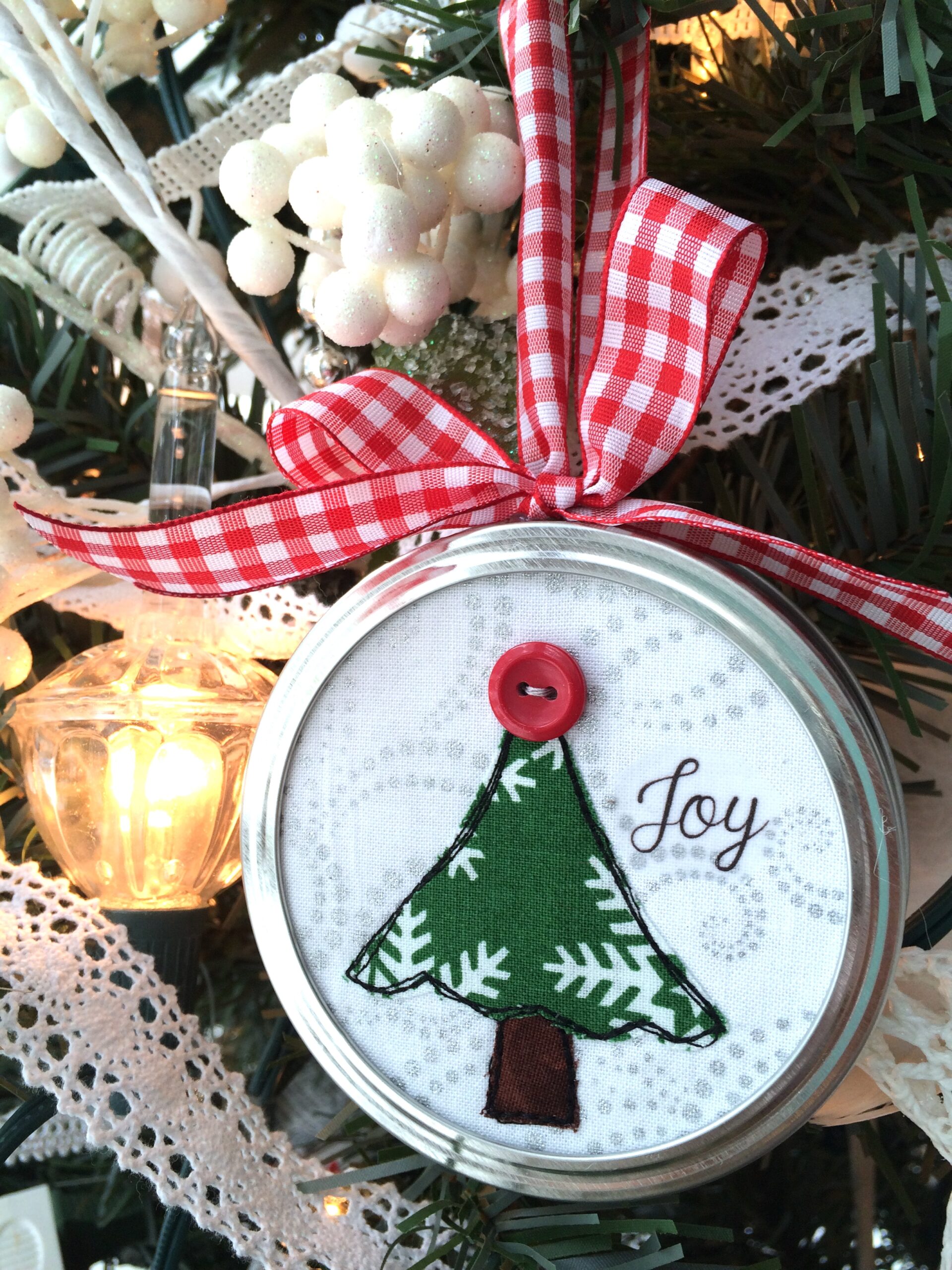 Jar Lid Applique Christmas Ornaments